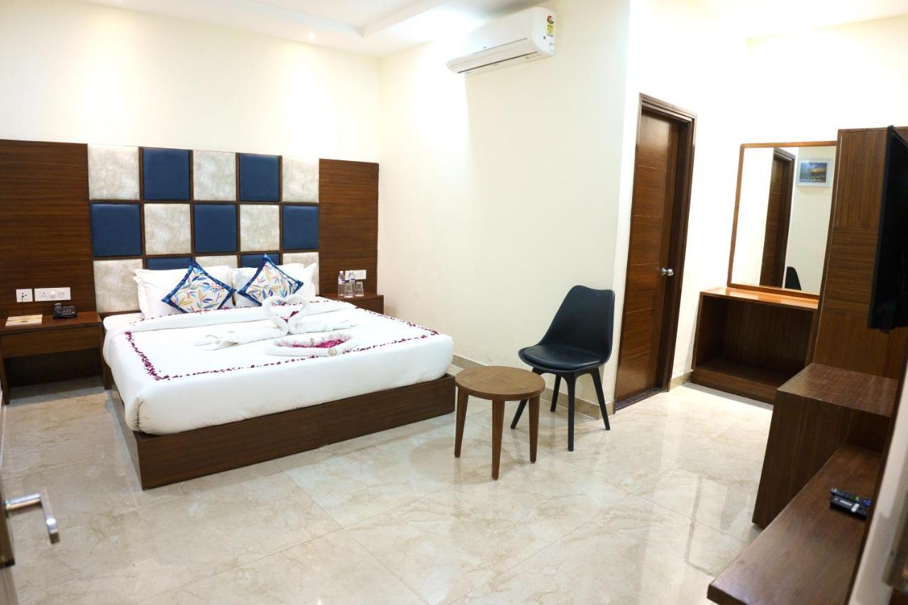 Hotel Vihaan Residency Zirakpur Exteriér fotografie