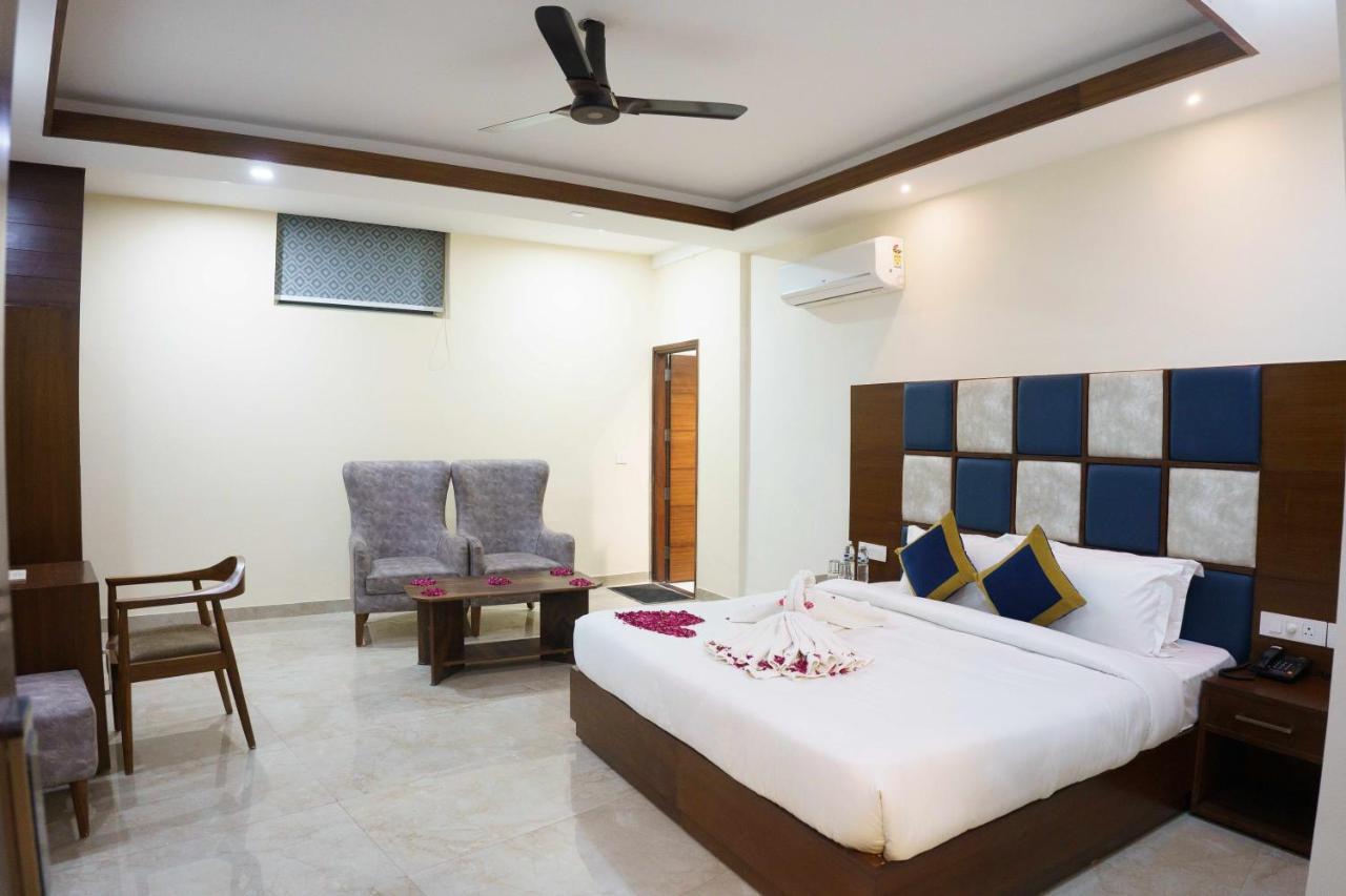 Hotel Vihaan Residency Zirakpur Exteriér fotografie