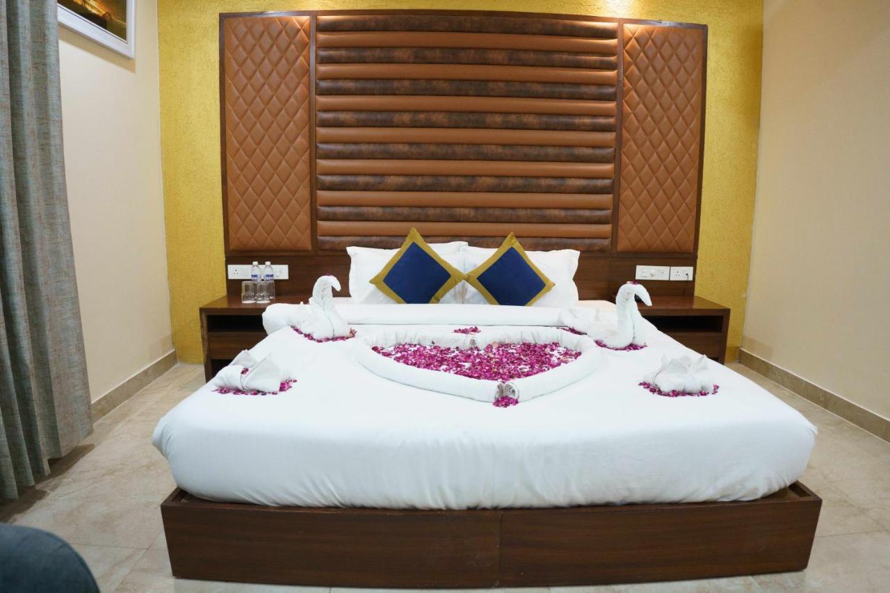 Hotel Vihaan Residency Zirakpur Exteriér fotografie